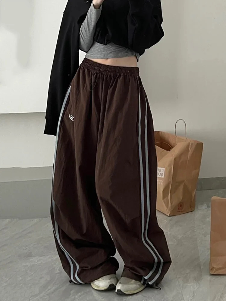 QWEEK Y2K Striped Jogger Pants Women Korean Fashion Vintage Baggy Sweatpants Oversized Kpop Style Harajuku Basic Track Trousers 240821
