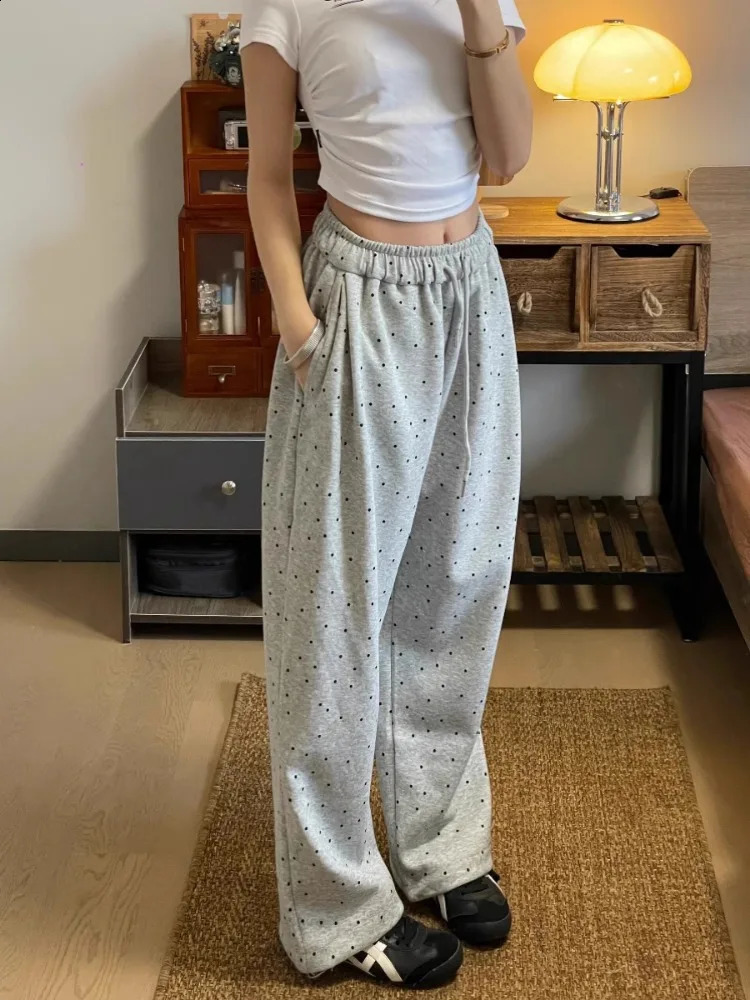 HOUZHOU Y2k Vintage Baggy Woman Sweatpants Oversize Korean Fashion Jogger Pants Harajuku Japanese Style Streetwear Trousers 240821