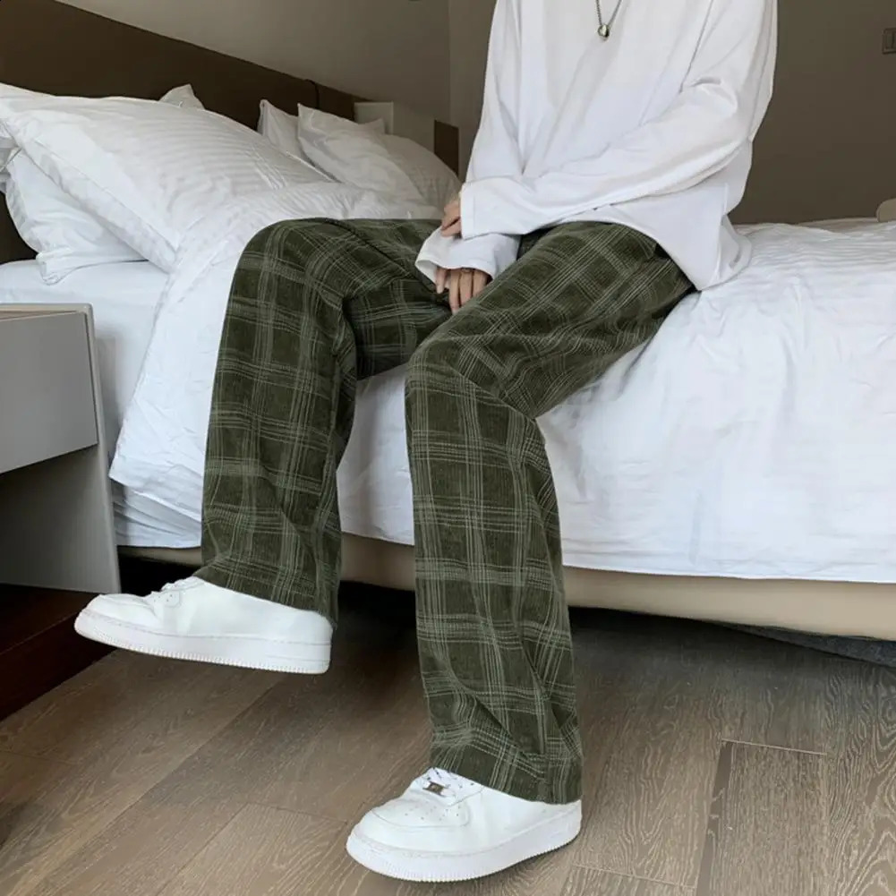 Mid-Rise Elastic Waistband Men Pants Pockets Straight Wide Leg Casual Trousers Plaid Print Drawstring Loose Corduroy Pants 240822