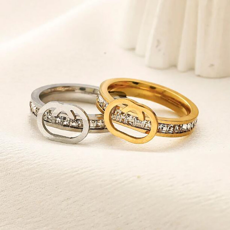 Designer Letter Band Rings Women 18K Gold Plated Crystal Stainless Steel Ring Love Wedding Jewelry