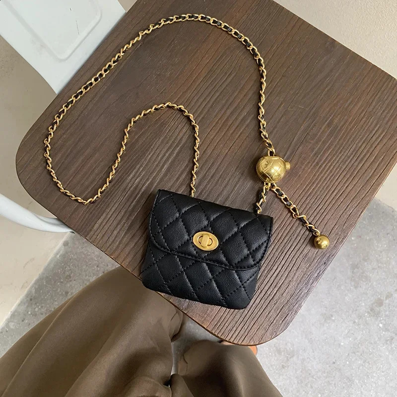 Fashion Transfer Bead Waist Chain Fanny Pack Womens Breast Bag Network Red Ins Cross Body 240822