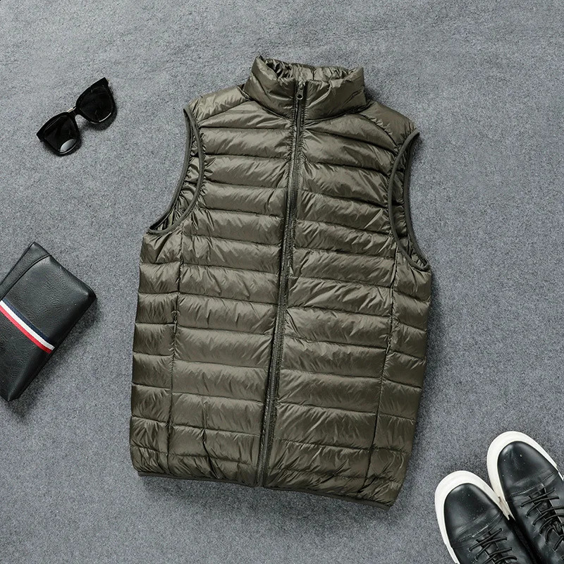 Autumn and Winter Mens Premium Lightweight Jacket Tank Top Lined Stand Collar Short Warm 240822
