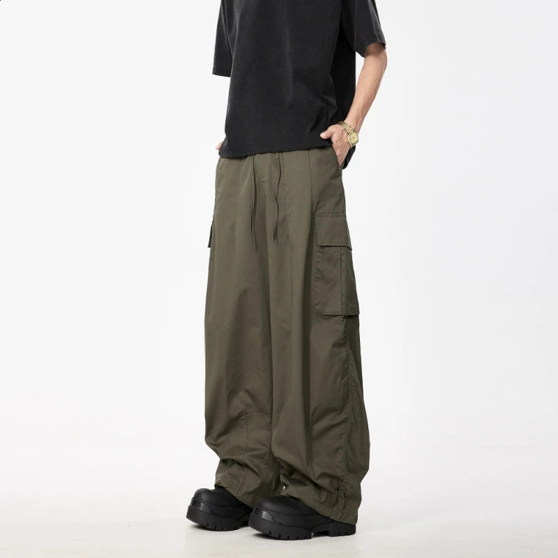 Harajuku cargo pants mens retro hiphop multi pocket solid color pleated loose umbrella unisex casual bottom 240821