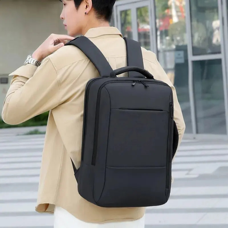 Mens large capacity backpack with USB charging mens laptop bag waterproof business travel backpack 240914