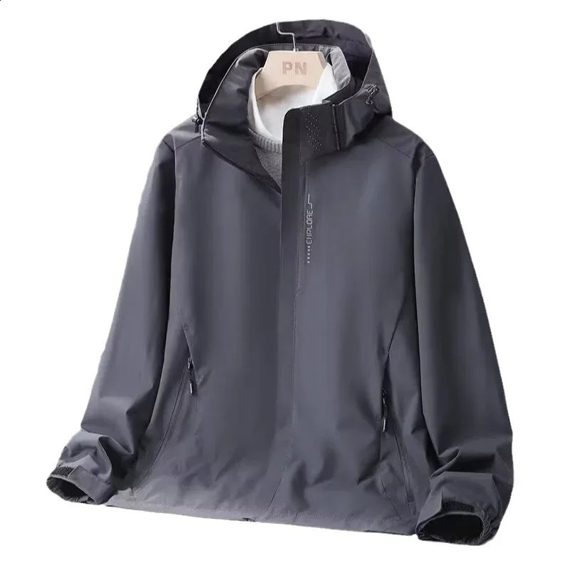 Mens 3-in-1 detachable outdoor winter hiking suit spring and autumn waterproof windproof jacket 240822