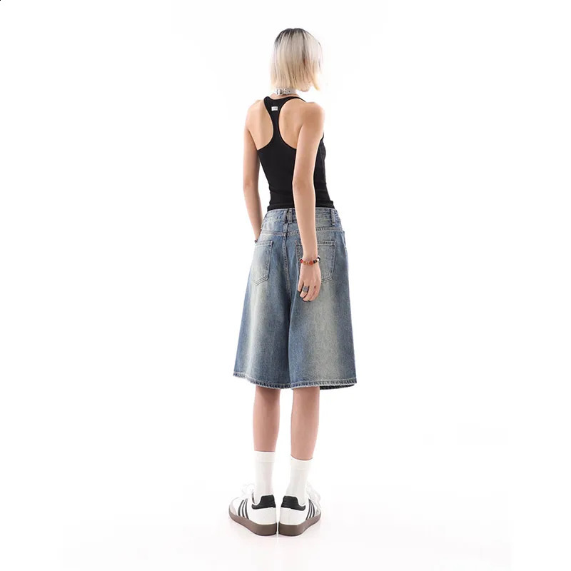 Blue Womens Shorts Jeans High Waist Straight Pants TIKTOK Streetwear Y2K 90s Vintage Female Wide Leg Denim Five Points Trouser 240821