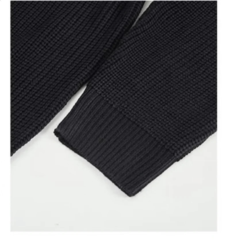 Black Icon Solid Color Casual Mens Sweater 240821