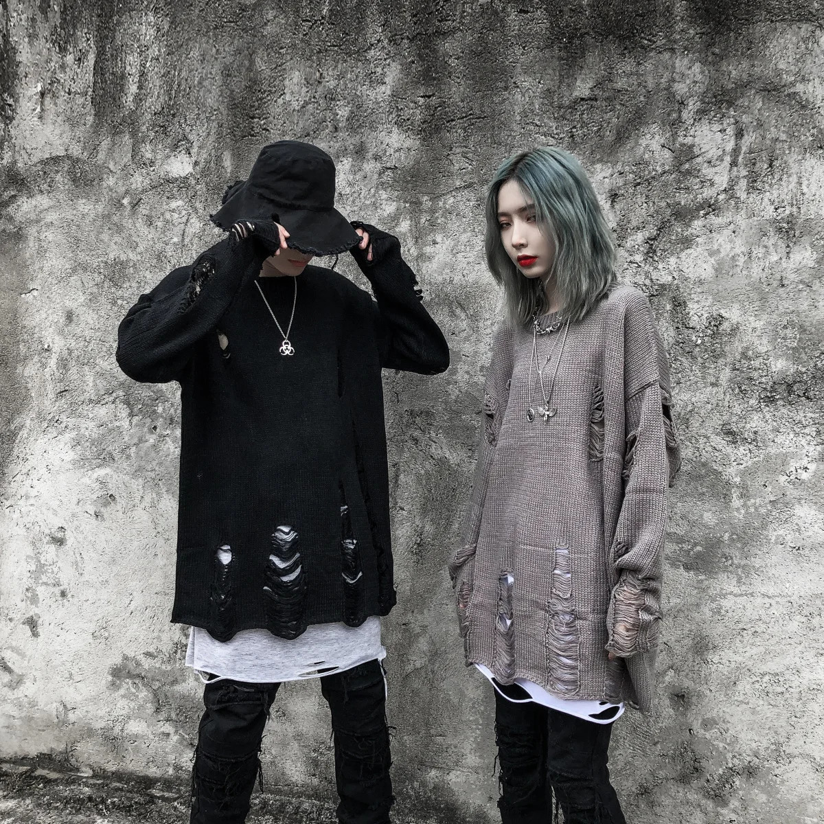 Autumn winter men fashion ripped destroyed holes sweater vintage loose pullover women couple stripe oversize punk hip hop jumper 240821