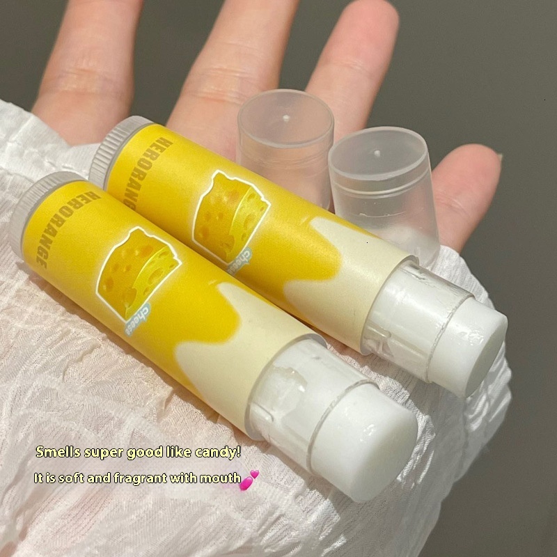Moisture Rich HERORANGE Zhizhi Lipstick in Milk Scent Diminishes Lip Creases While Keeping Your Lips Hydrated