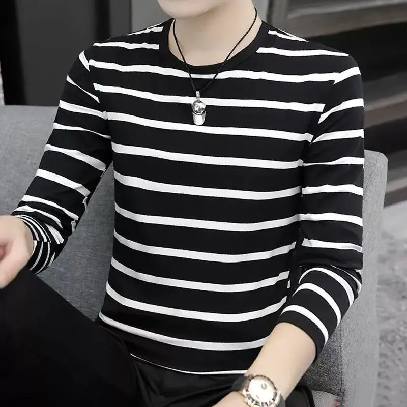 Fashionable Oneck fully matched striped Tshirt for mens autumn item oversized casual floral long sleeved Korean 240822