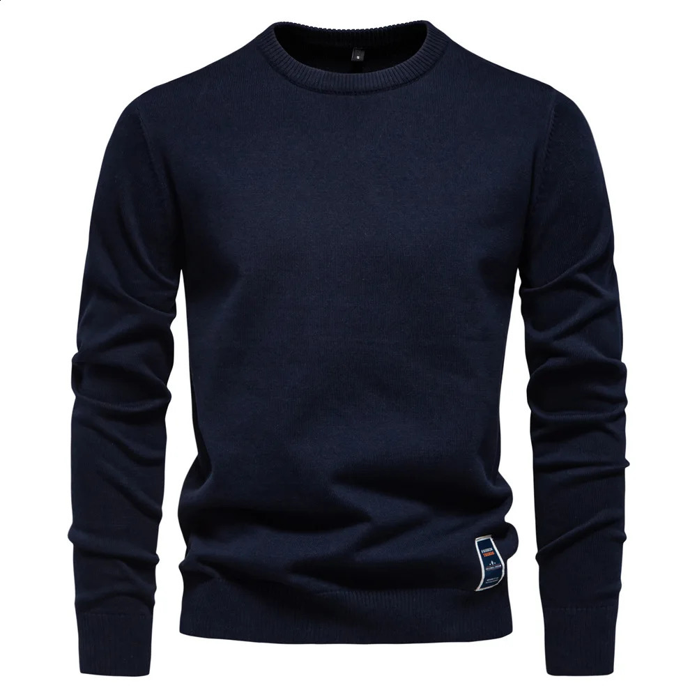 autumn and winter Pullover mens sweater Oneck solid color long sleeved warm casual fashion clothing 240821
