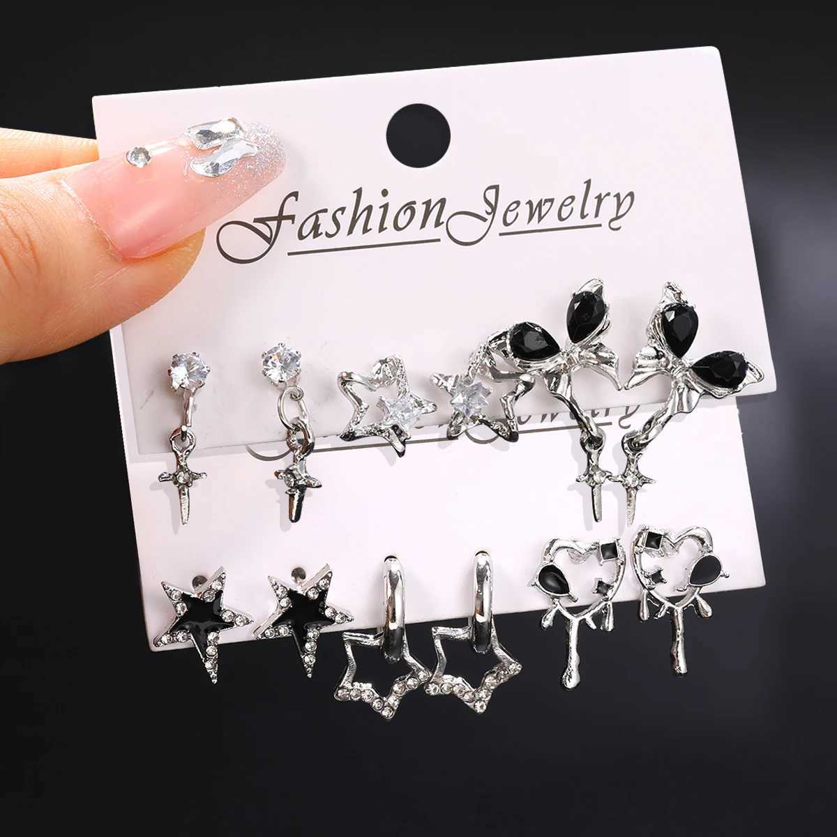 Gothic black crystal star earring set suitable for girls with retro aesthetic earrings and fashionable Y2K jewelry accessories X241106