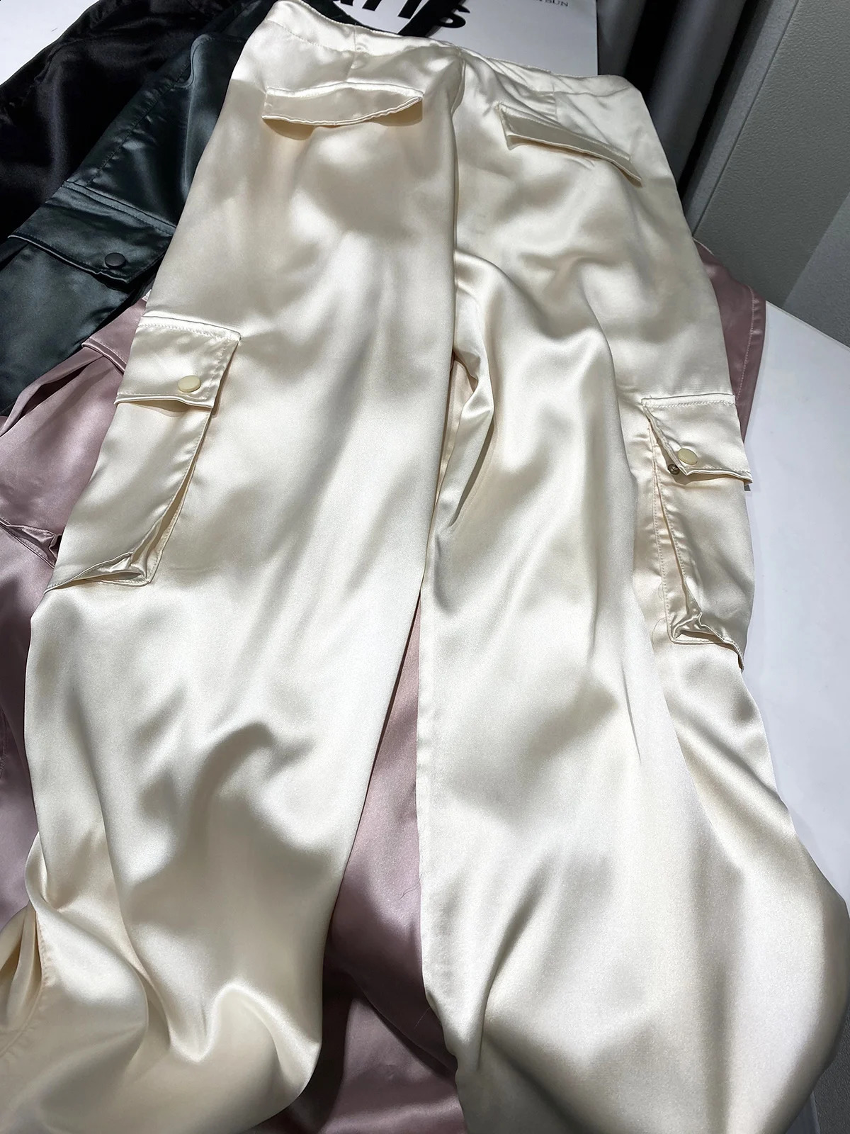 Silk Pink Drawstring Satin Baggy Cargo Pants Women Summer Solid Black Beige Gray Wide Leg Trousers Streetwear Vintage Bottoms 240822