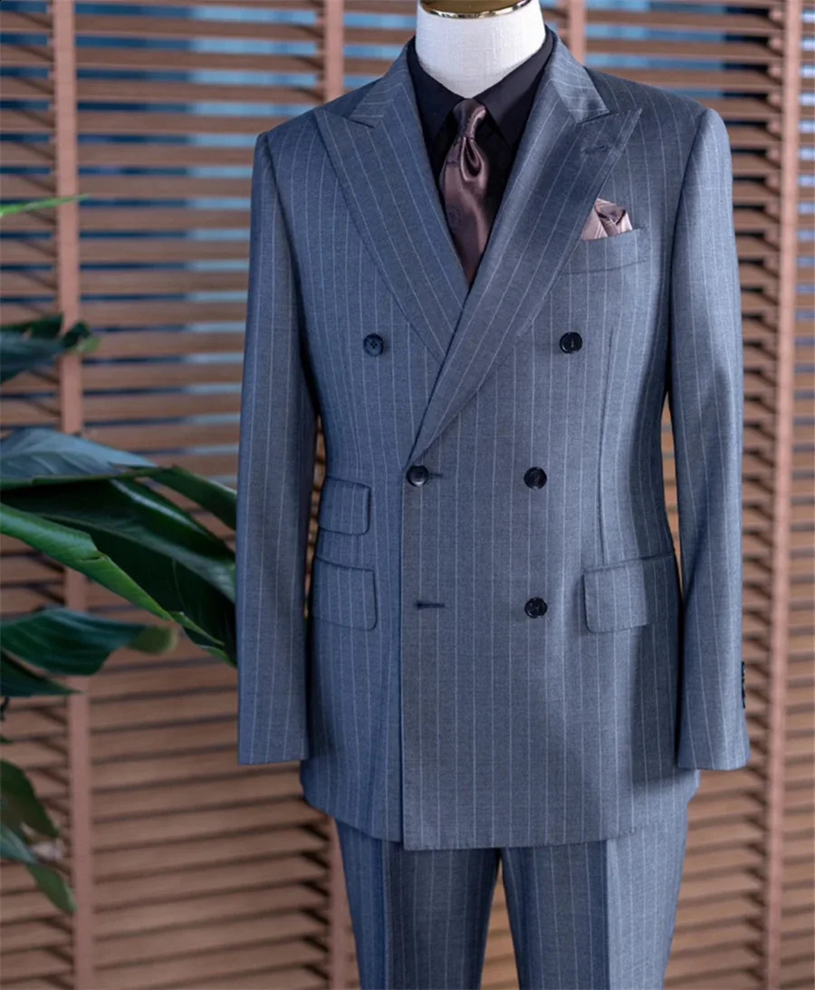 Grey Stripe Mens Suits Double Breasted Classic Business Wear 2pcs Blazer Pants Customized Formal Party Groom Tuxedo For Wedding 240821