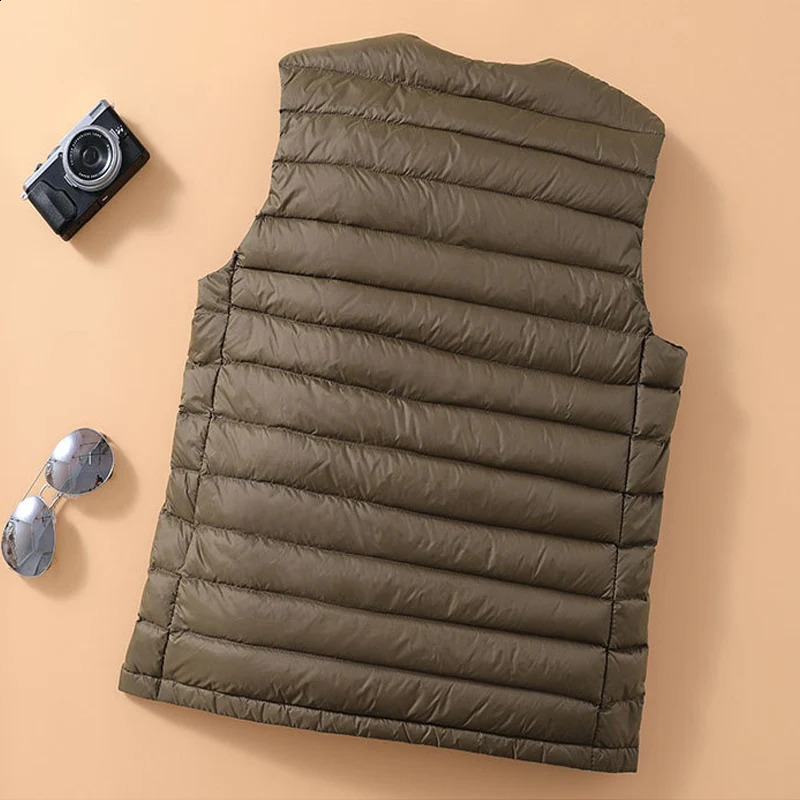 Mens portable white duck down vest jacket ultra light sleeveless autumn and winter fashion inflatable mens 240822