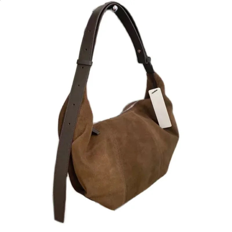 Matte leather dumpling bag Korean classic versatile shoulder with large capacity pleated diagonal cross for women 240821