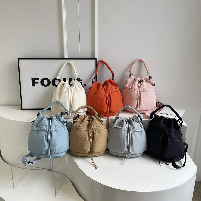Casual Soft Puffer Bucket Bag Drawsting Padded Women Shoulder Bags Lightweight Nylon Handbags Simple Small Tote Shopper Purses 240821