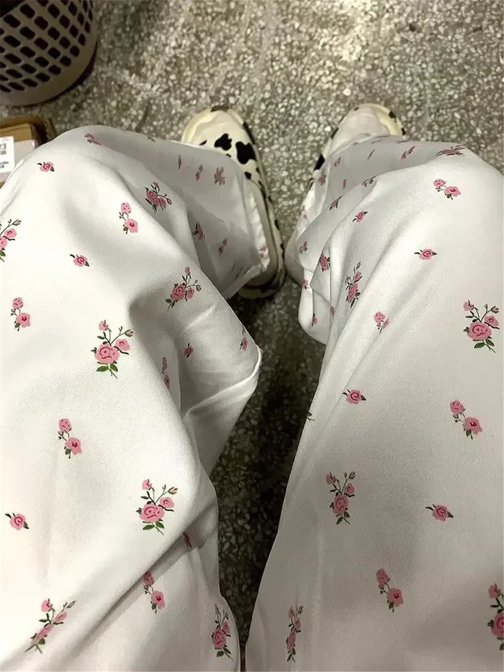 American Casual White Y2k Flower Print Cargo Pants Women Summer High Waisted Y2k E-Girl Straight Chic Wide Leg Trousers 240821