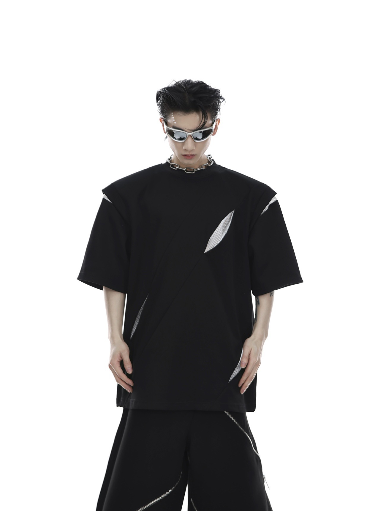 Summer New Niche Deconstruction Segmented Shoulder Pad Short Sleeved Mens Patchwork Design T-shirt High-end Trend Half Sleeved Top