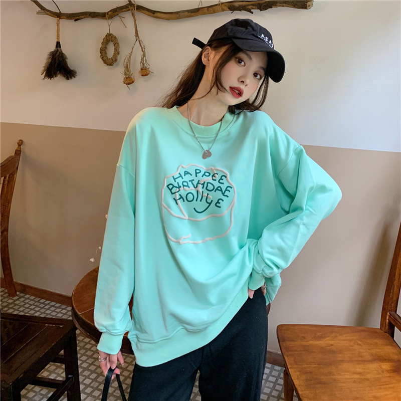 autumn and winter new Korean version loose slimming long sleeved sweatshirt for women with foam letter print design, trendy top dongdumaoyi