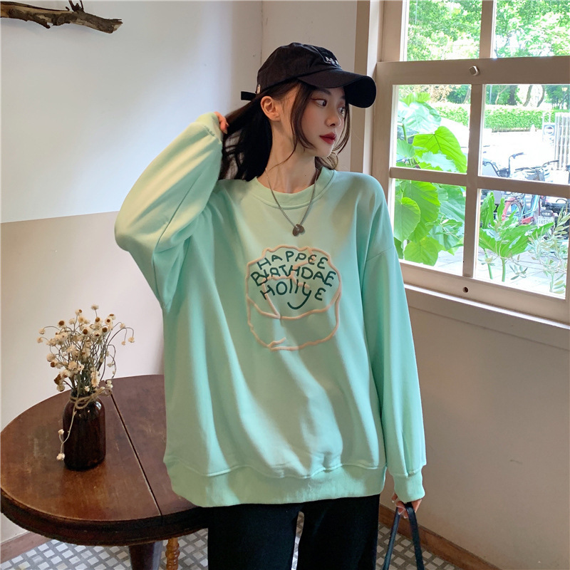 autumn and winter new Korean version loose slimming long sleeved sweatshirt for women with foam letter print design, trendy top dongdumaoyi