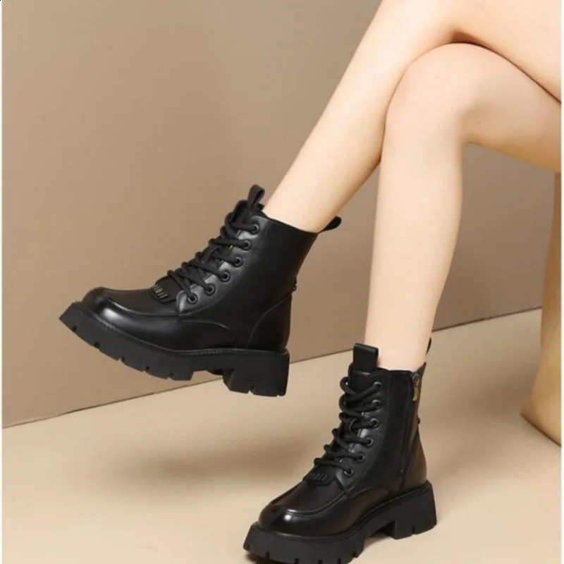 Fur integrated Snow Boots Wool Womens Boots Winter Velvet anti Cold Womens Shoes Warm Cotton Shoes Lamb Wool Cotton Boots 240820