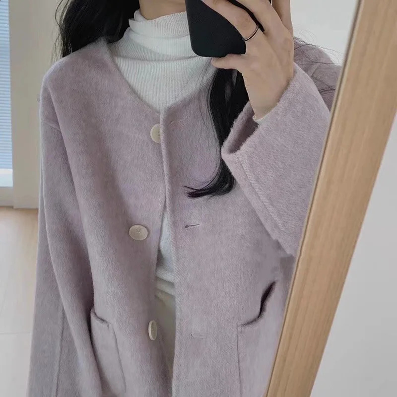 Sweet Warm Round Neck Woolen Coat Fall Winter Women Loose Korean Wool Blend Overcoat Solid Single Breasted Abrigo Mujer 240822