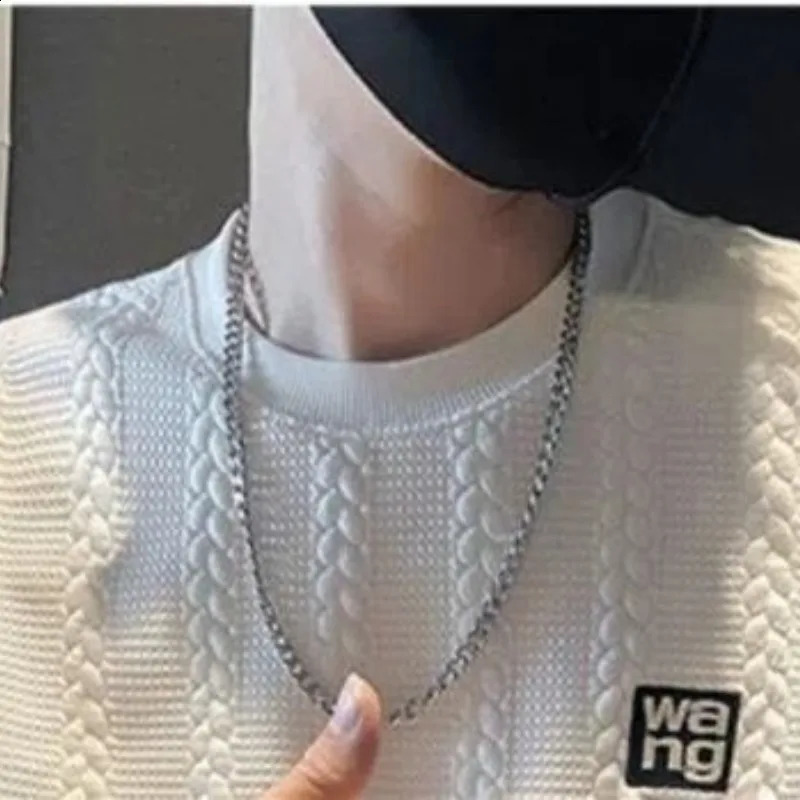 Mens Spring Autumn Fashion Simple Solid Color Pullover Round Neck Letter Casual Versatile Long Sleeve Loose Sweater Knit Tops 240821