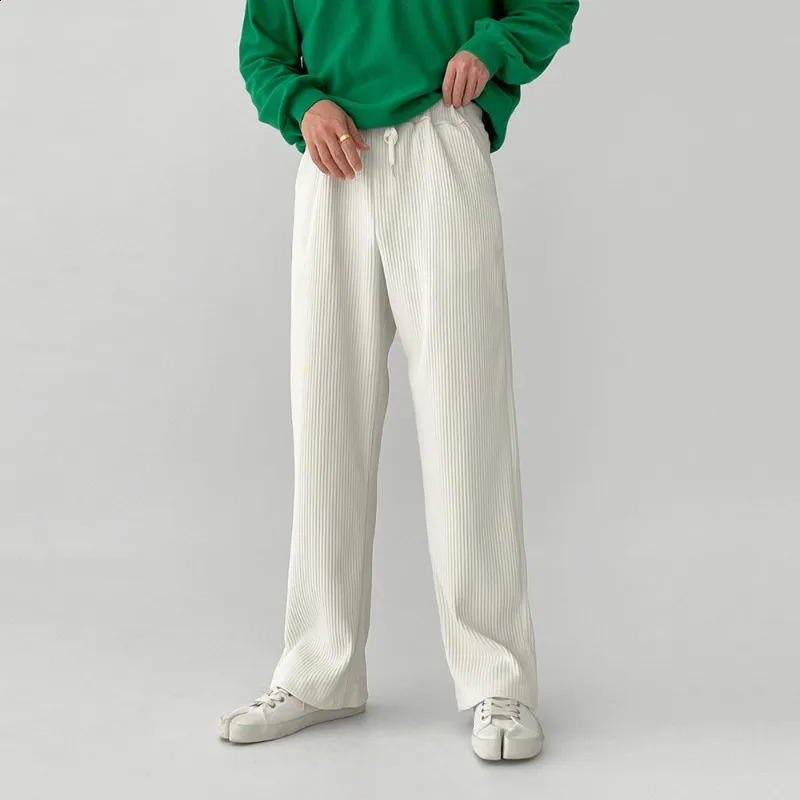 Mens summer streetwear pleated casual straight leg pants mens running and jogging sports 240821