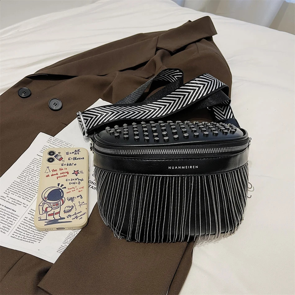 y womens luggage fashionable tassel leather large capacity cross body sling bag waist casual rivet n travel Sac 240821