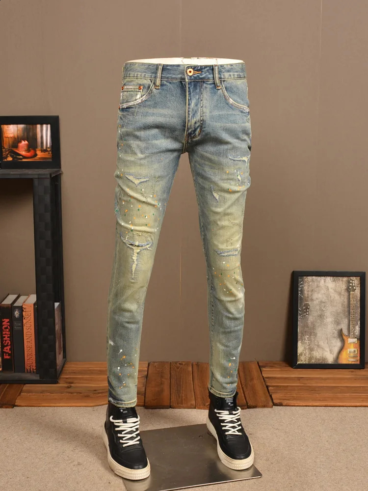 Retro style open top jeans for men in spring and autumn fashion ultra-thin street style Pu Shuai spray painted tight Tappered pants 240821