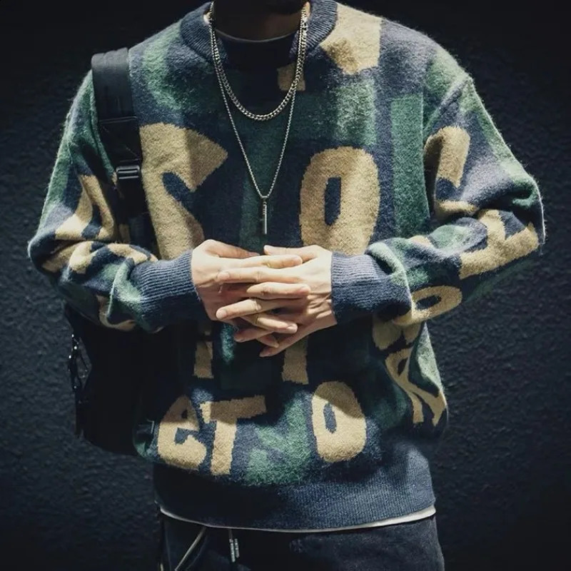 Mens black wool letter pullover knitted sweater highquality replica of mens clothing Korean autumn style fashionable and elegant mode 240821