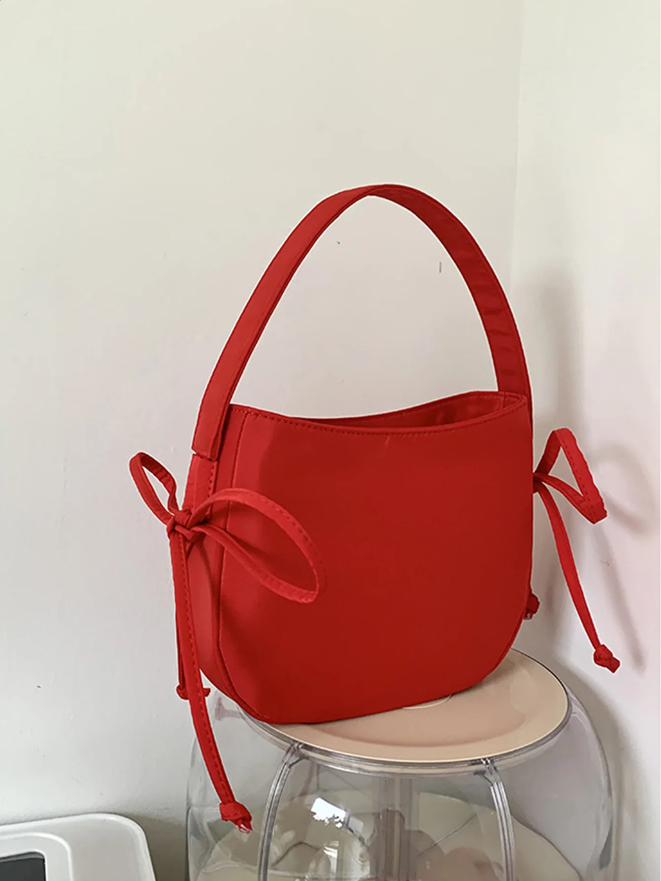 Nylon underarm bag for womens 2024 trendy saddle niche personality highend feeling handheld red 240821