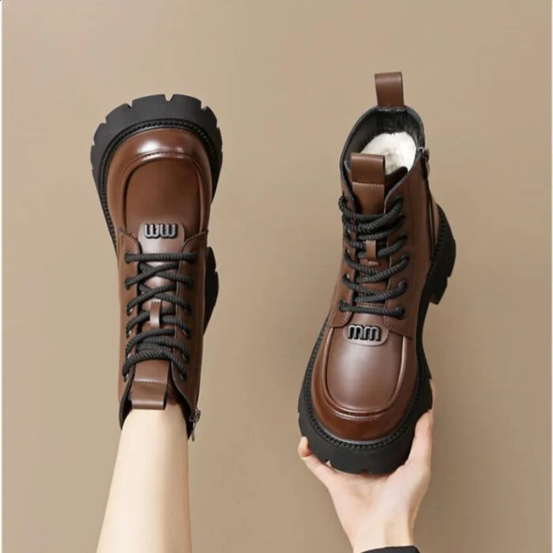 Fur integrated Snow Boots Wool Womens Boots Winter Velvet anti Cold Womens Shoes Warm Cotton Shoes Lamb Wool Cotton Boots 240820