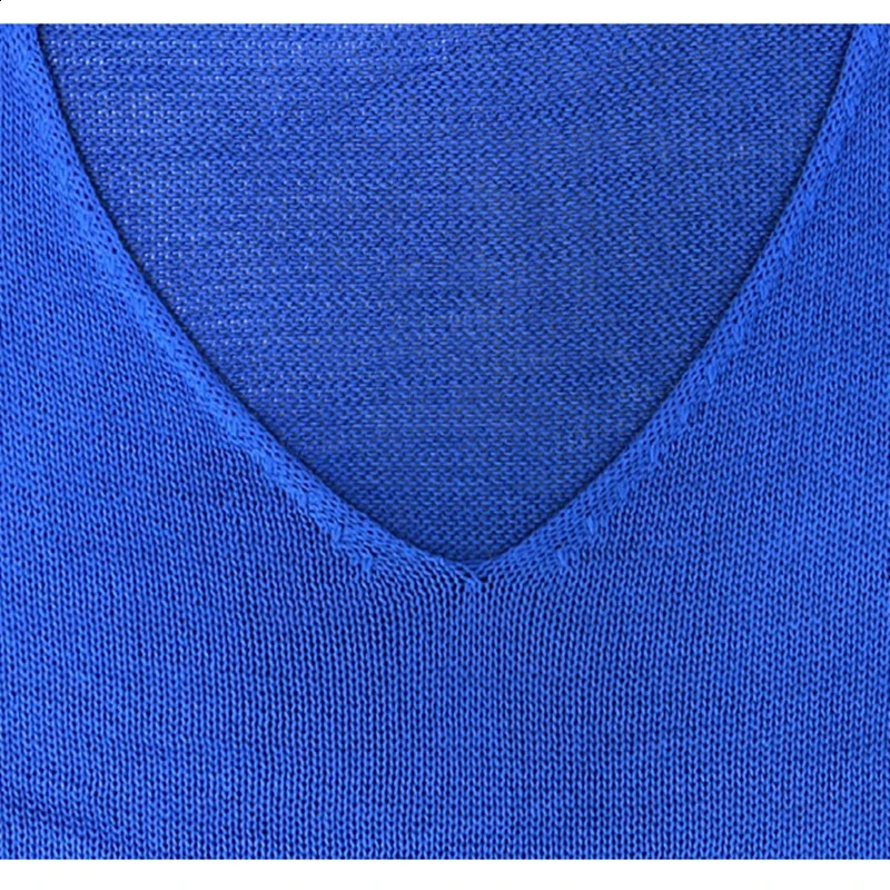Mens casual Vneck solid sweater springsummer fashion knitted mens floral top Harajuku long sleeved skydiving streetwear 240821