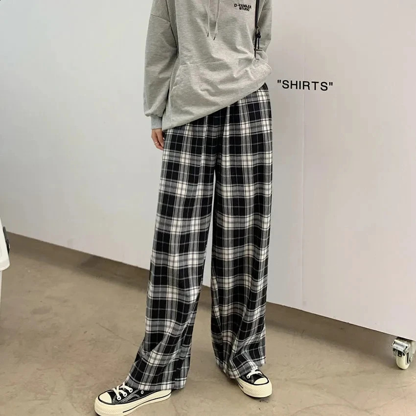 Y2k Black and White Plaid pants Oversize Women Casual Loose Wide Leg Trousers Ins Retro Teen Straight Trousers Hiphop Streetwear 240821