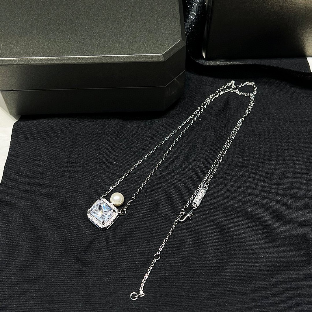 Blue Red white Plated 925 Silver Luxury Brand Designers Letters Stud Geometric Famous Women Round Earring Wedding Party eardrop Lucky Necklace H260202