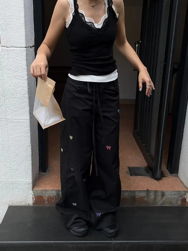 HOUZHOU Y2k Vintage Cargo Pants Woman Harajuku Embroidery Casual Gyaru Wide Leg Trousers Korean Fashion Streetwear Spring Loose 240821