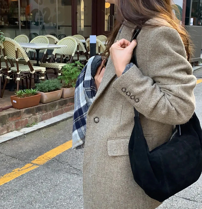 Matte leather dumpling bag Korean classic versatile shoulder with large capacity pleated diagonal cross for women 240821