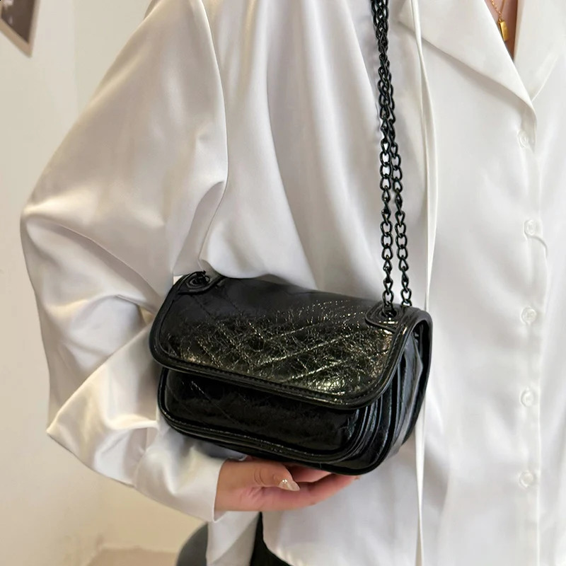 Embroidery Thread Small PU Leather Crossbody Bags For Women Sier Underarm Bag ed Womens Shoulder Handbags 240821 4e2a 4