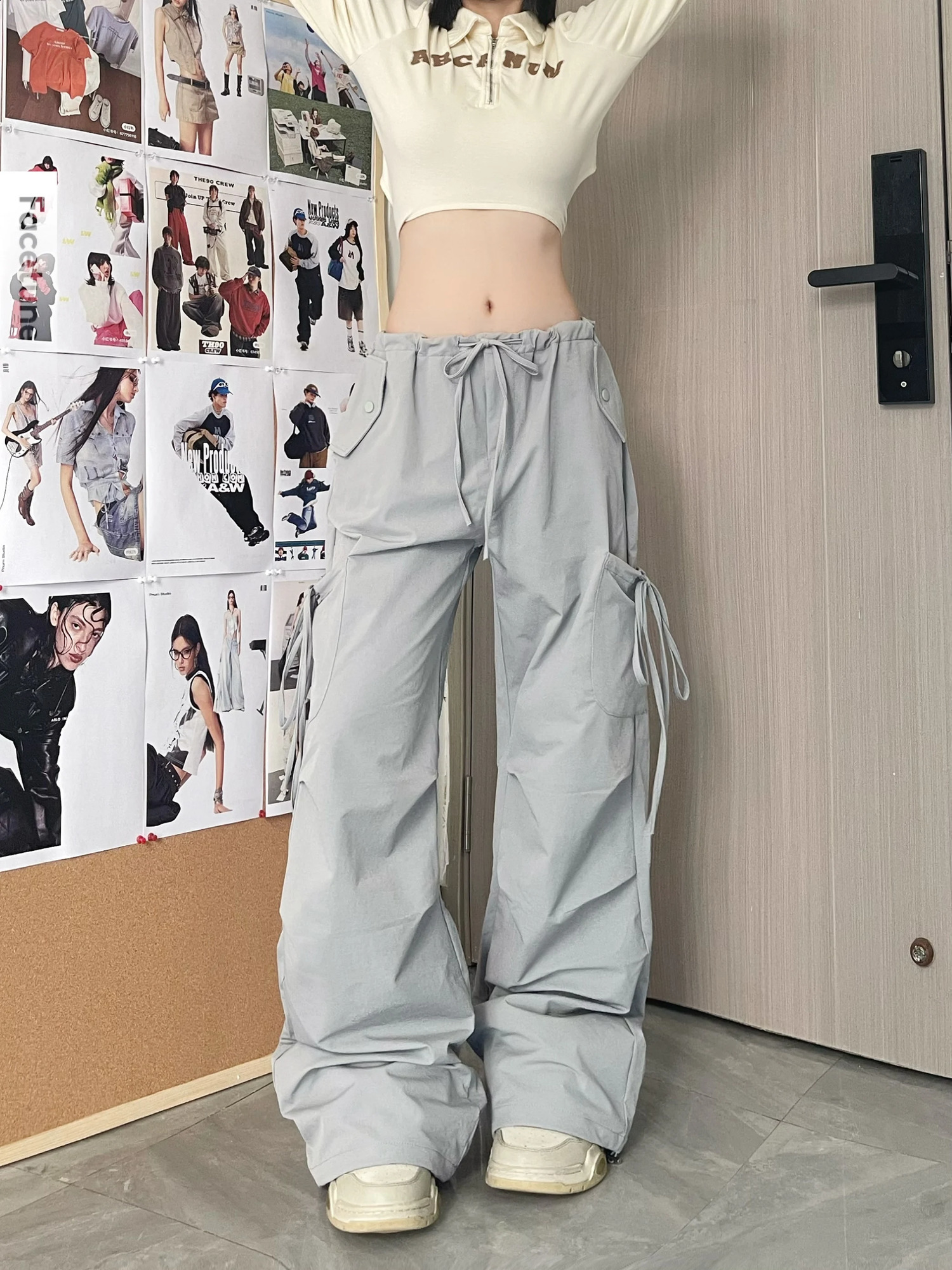 Womens Grey Y2k Cargo Pants Streetwear Harajuku Japanese 2000s Style Baggy Parachute Pants 90s Vintage Trousers Fashion Clothes 240821