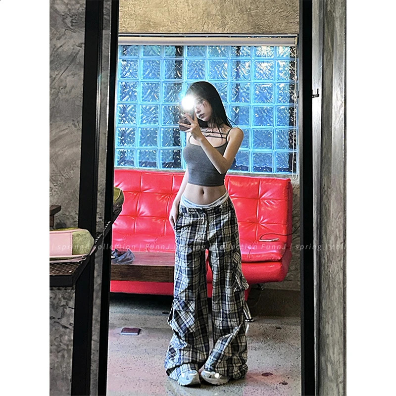 Women Gothic Plaid Cargo Pants Y2k 2000s Streetwear Sweatpants Vintage High Waist Trousers Harajuku Wide Pants Aesthetic Clothes 240821