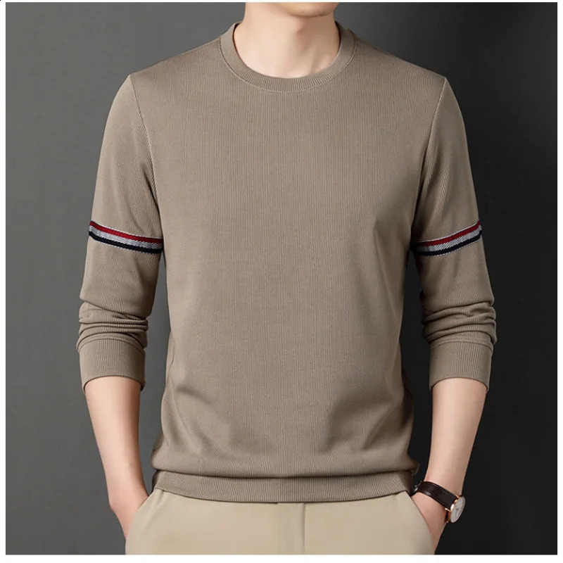 Autumn and winter mens simple long sleeved sweater with Korean stripes business leisure basic knitted bottom zipper top 240821