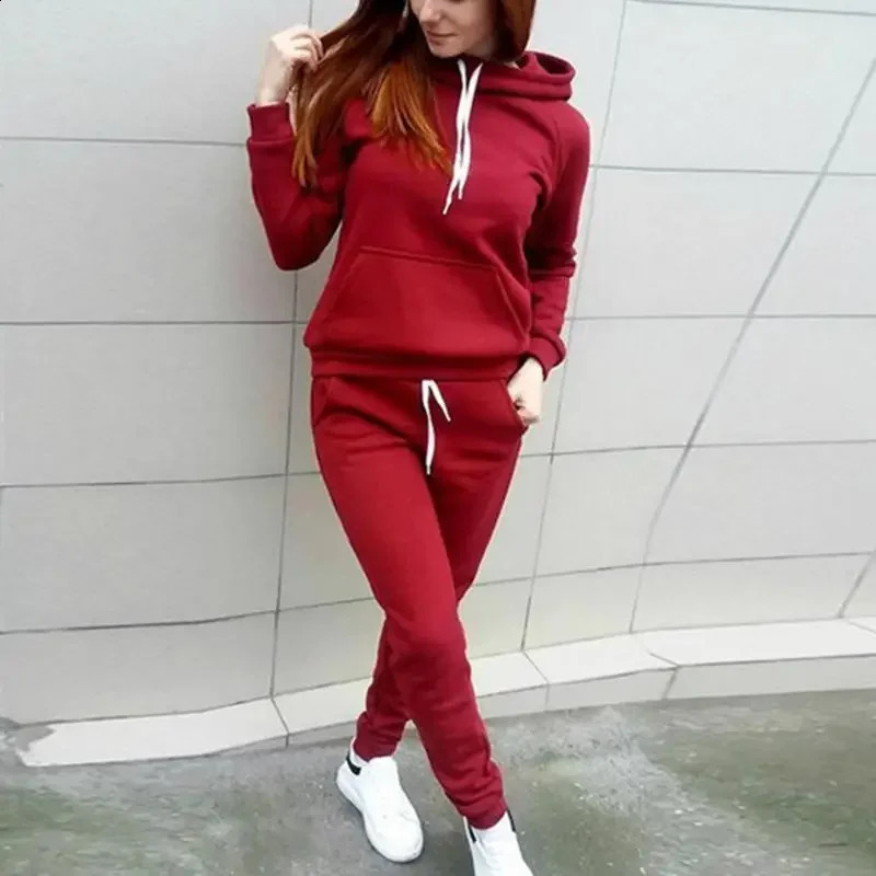 Fashionable womens track and field clothes sportswear jogging hoodies 240821