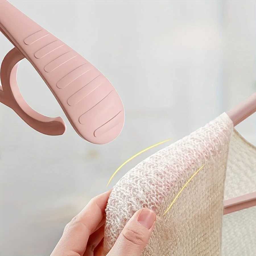 10-Pack Wide Shoulder Thickened Plastic Clothes Hangers with 360 Rotatable Hook Non-Slip Hangers for Closet Organization and GXJ240216