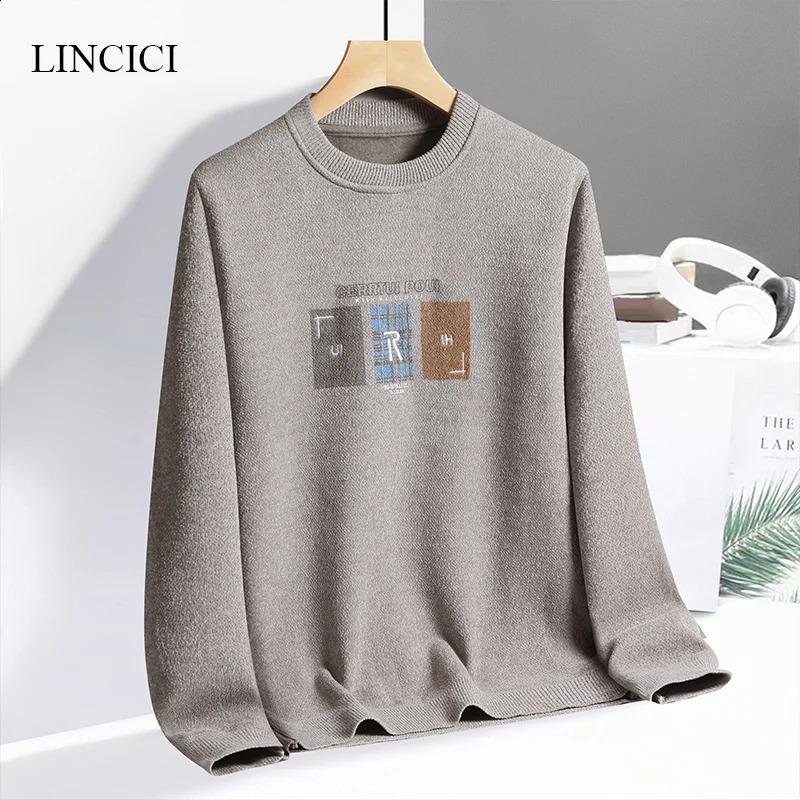 Autumn/Winter Mens Sweater with Thick Velvet for Warmth Round Neck Letter Embroidered Knitted Inner Undercover 240821