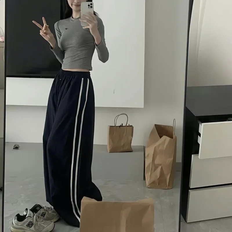 Women Cargo Pants Vintage Streetwear Baggy Wide Leg Sweatpants Casual Drawstring Oversize Pockets Tech Fashion Trousers Y2K 240821