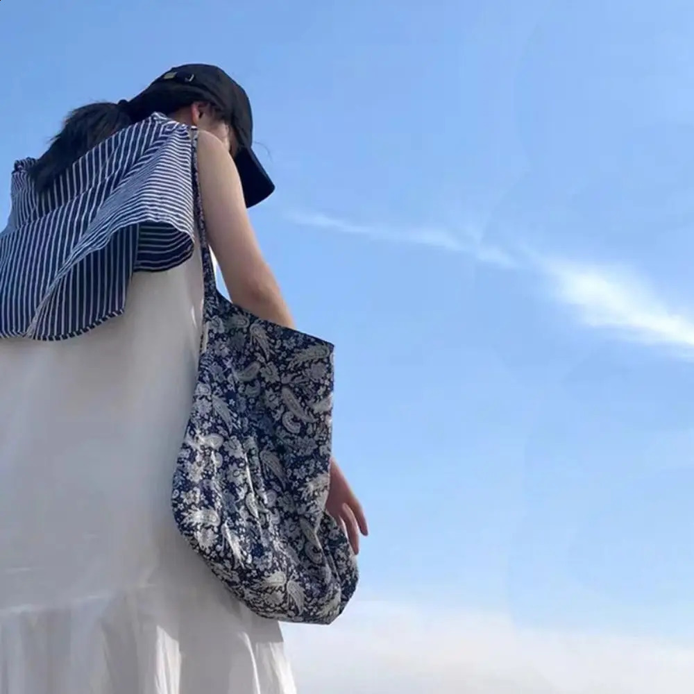 Cotton Shopping Bag Reusable Open Pocket Handbags Bandanna Print High-capacity Crossbody Bag Travel 240821