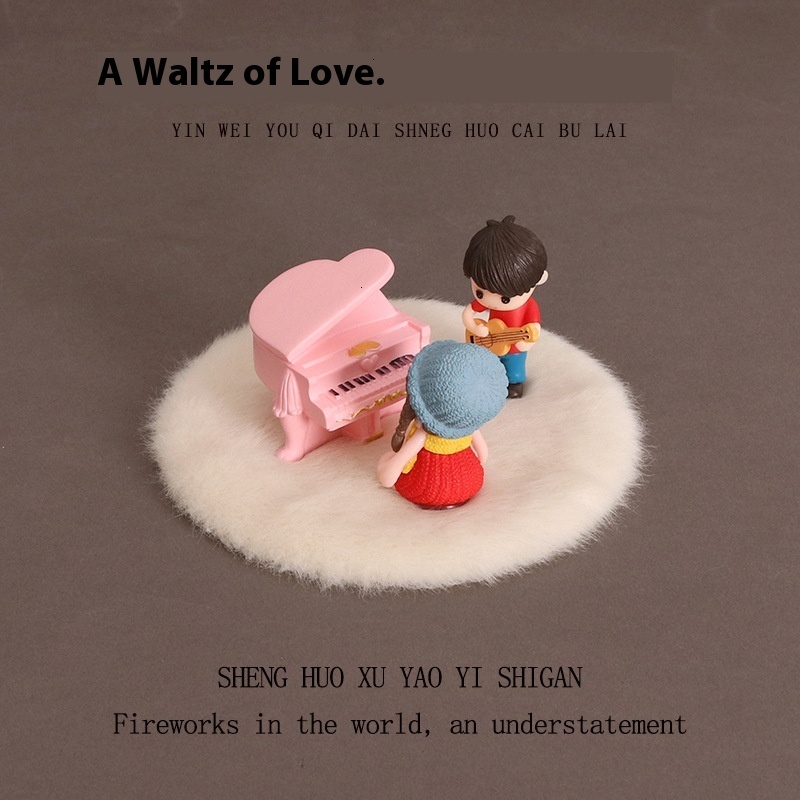 Cute piano models, creative ornaments, musical instruments, guitar playing scenes, doll houses, passing homes, resin tabletop decorations