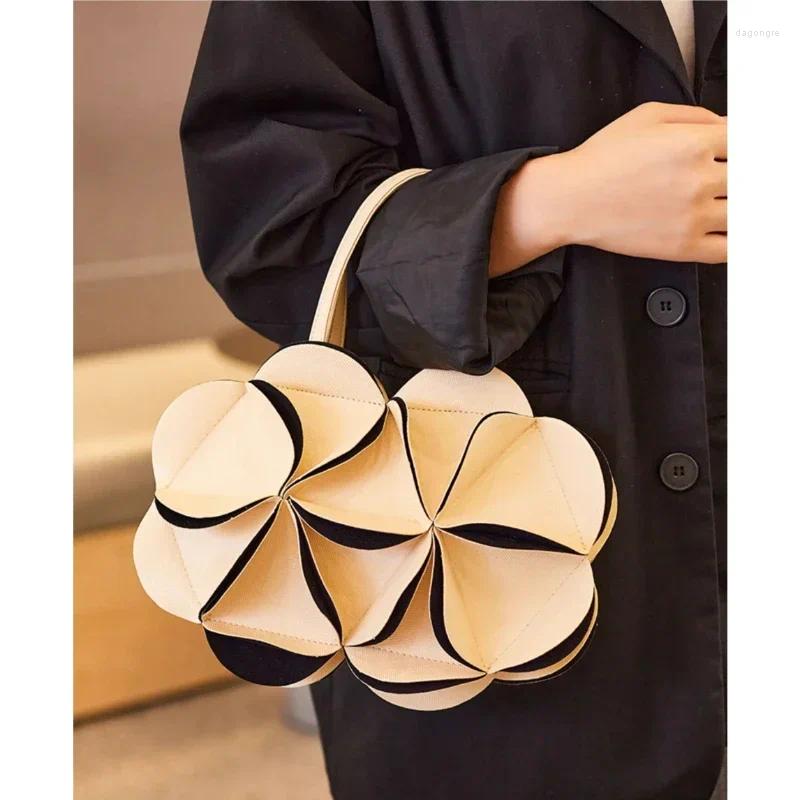 Shoulder Bags Original Designer Handbag Woman 2024 Elegant Trend Fashion Chic Petal Crossbody Bag Splicing Exquisite Casual bb0f 4
